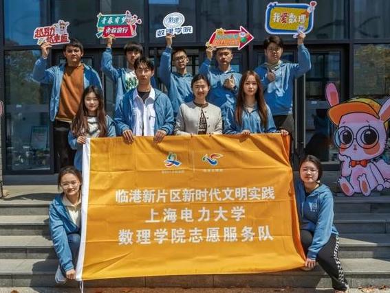 康鴻軒：作永恒的磁場，用溫暖的力量校準學生成長“坐標系”