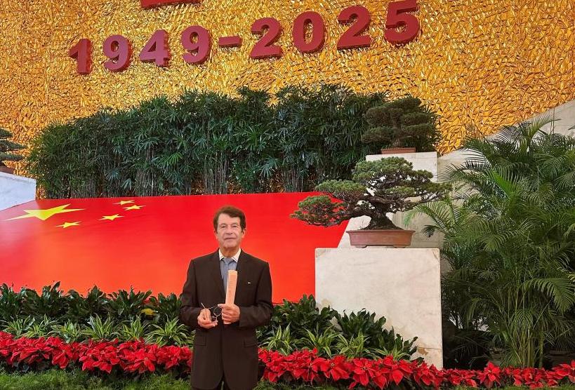 我校外國專家應邀參加上海市政府國慶招待會