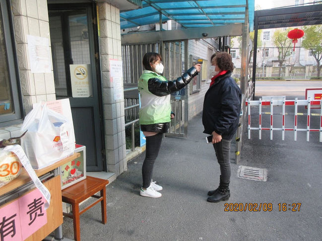 青年守基層，唱響抗擊疫情的青春強音