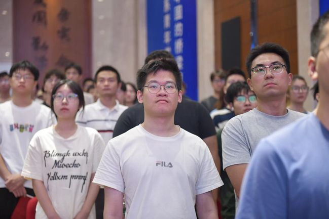 九三大閱兵在我校師生中引發熱烈反響